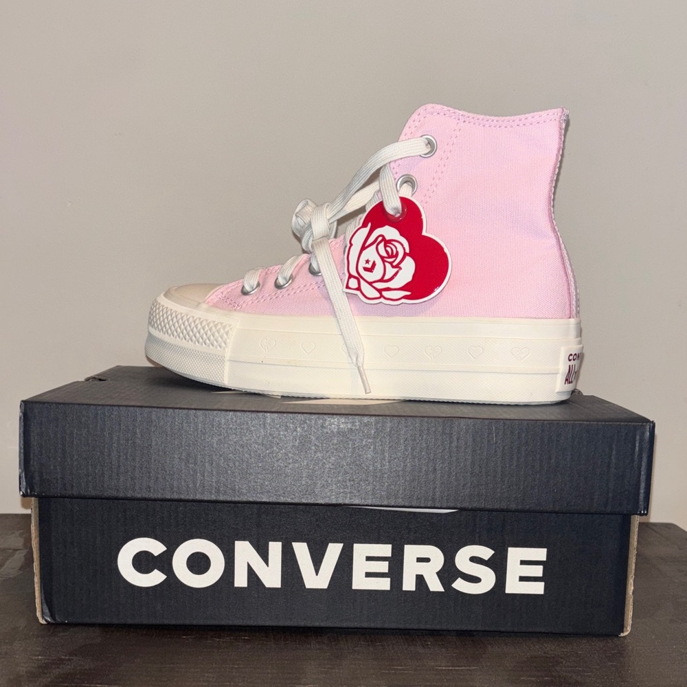 Valentines Converse